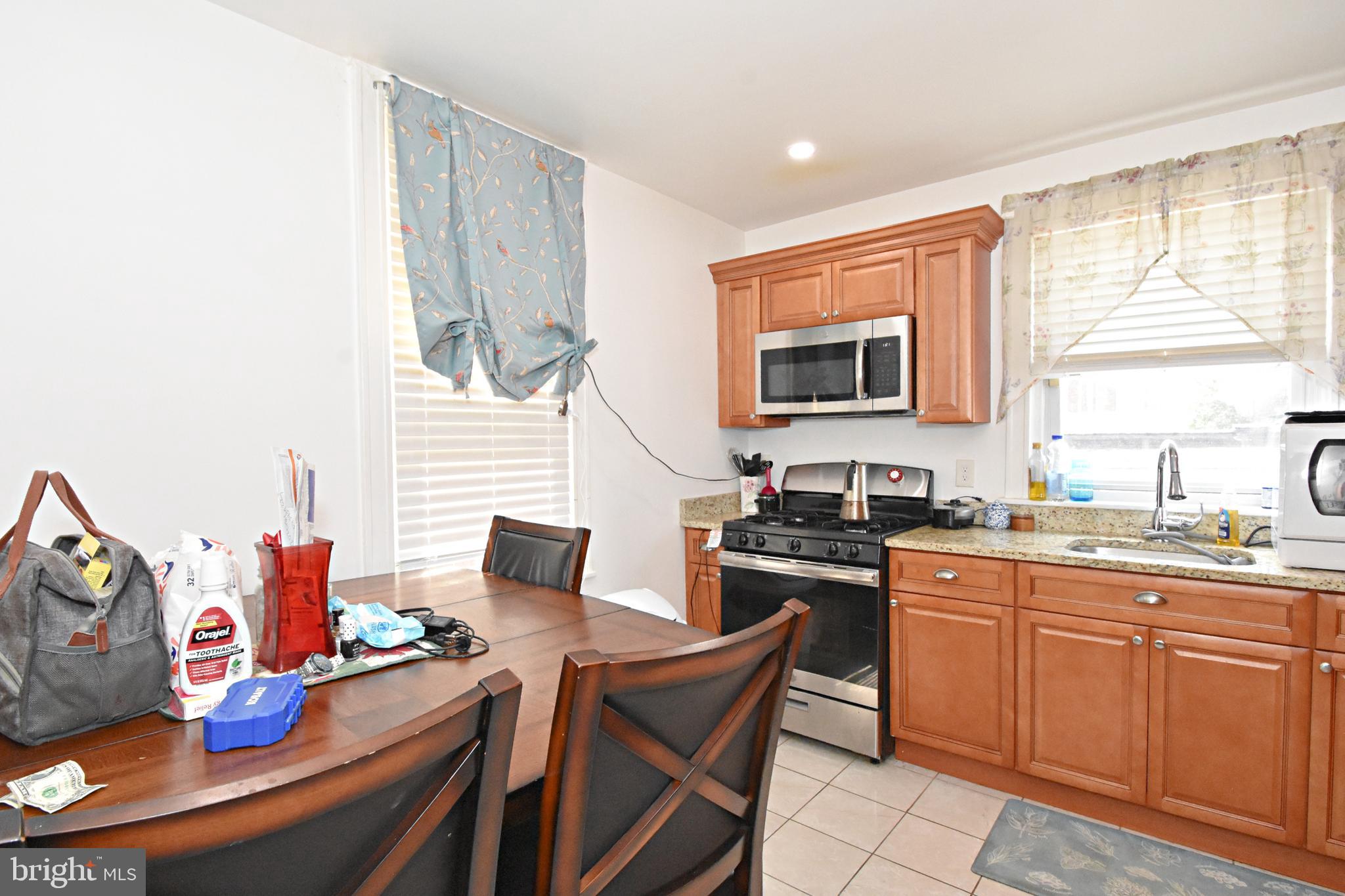 LAWNCREST - Residential