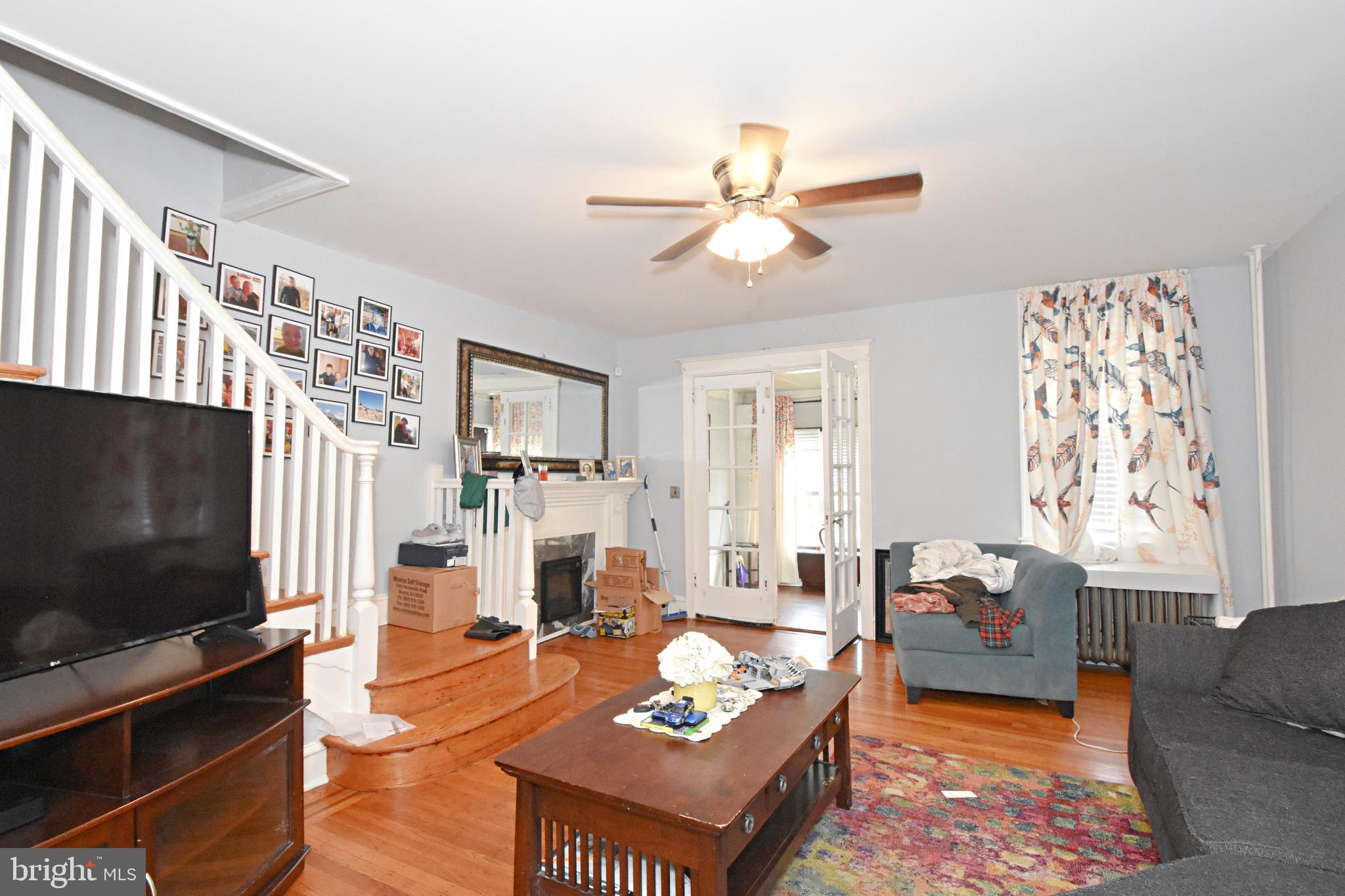 LAWNCREST - Residential