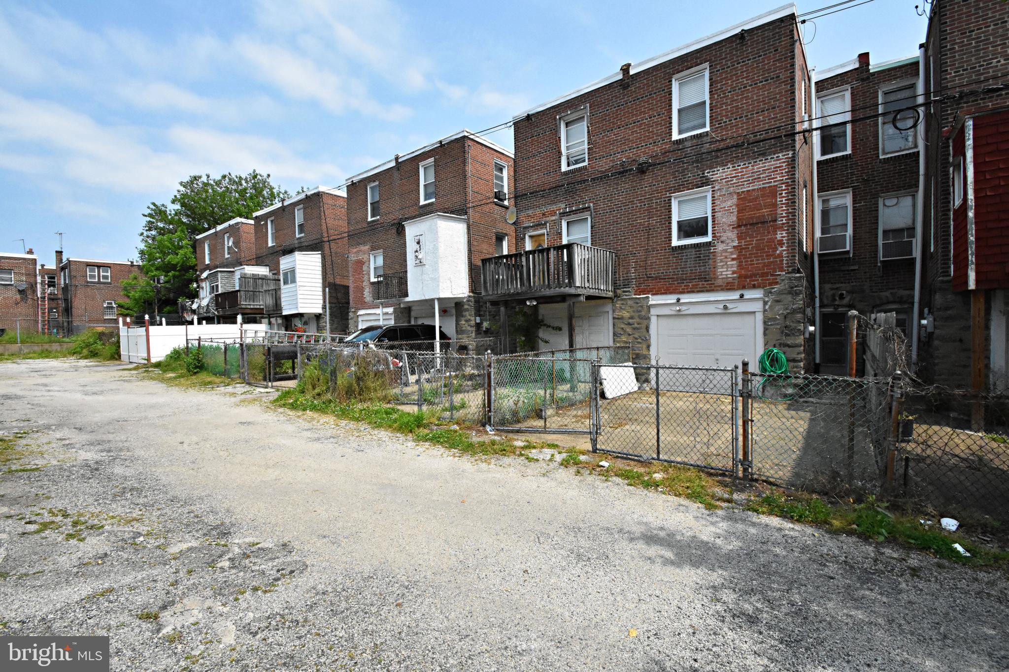 LAWNCREST - Residential