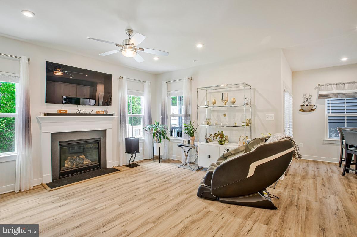 TWO RIVERS - Residential