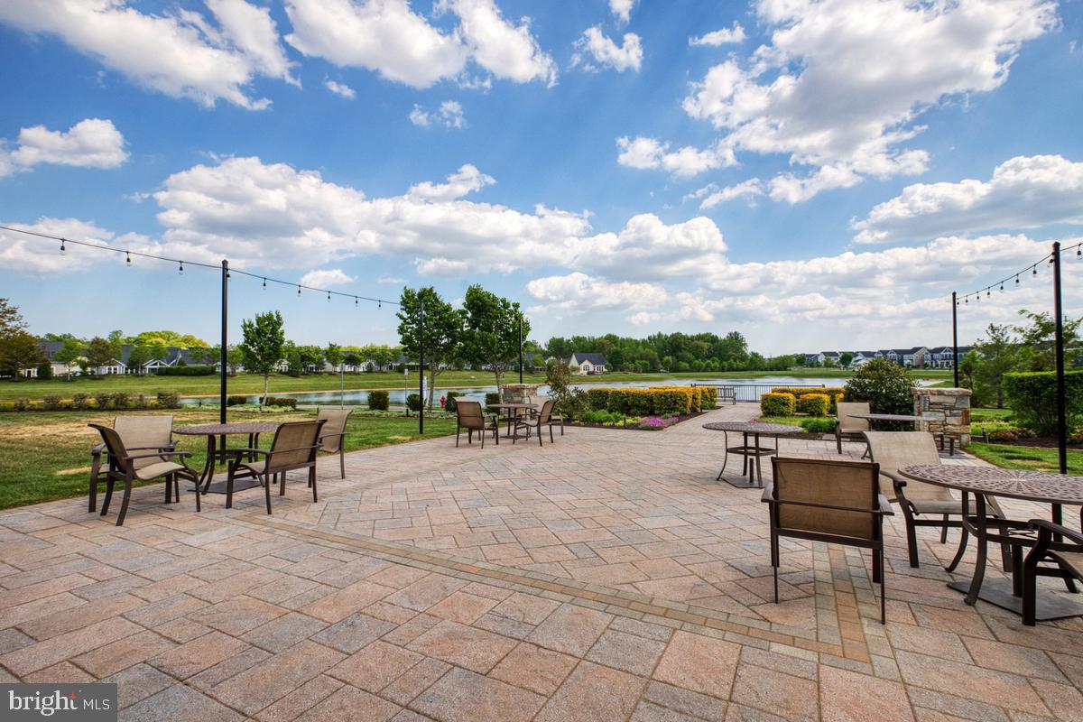 TWO RIVERS - Residential