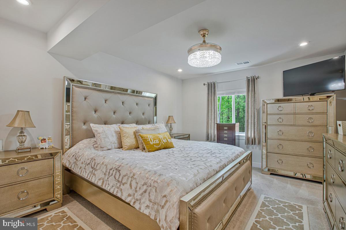 TWO RIVERS - Residential