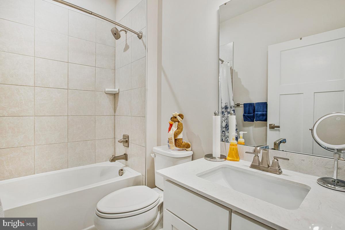 TWO RIVERS - Residential