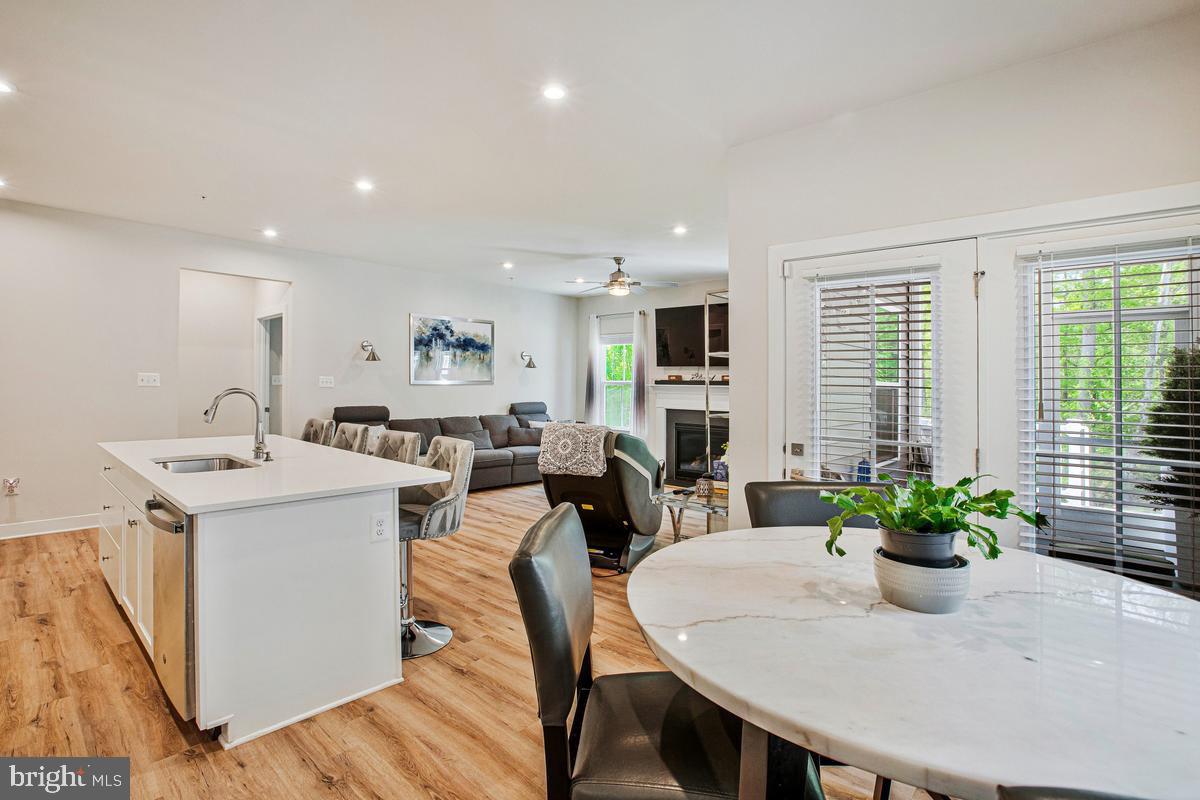 TWO RIVERS - Residential