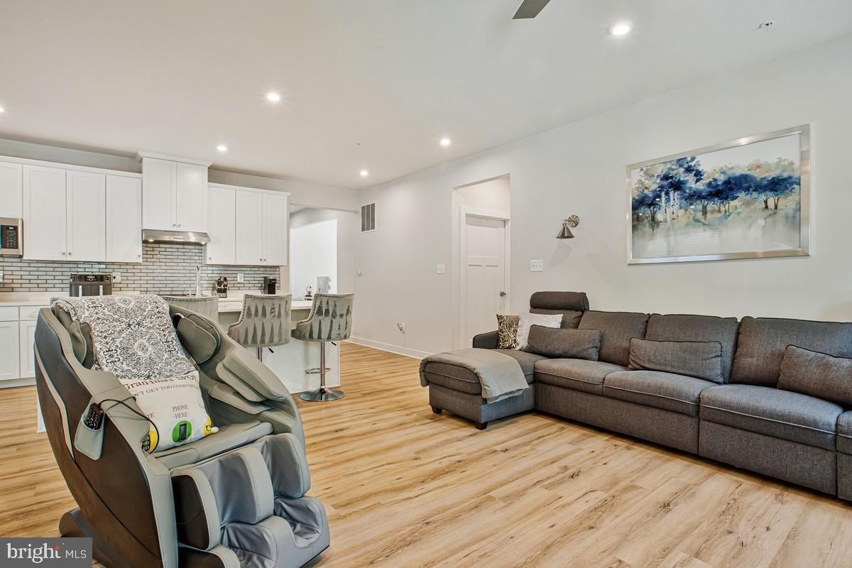 TWO RIVERS - Residential