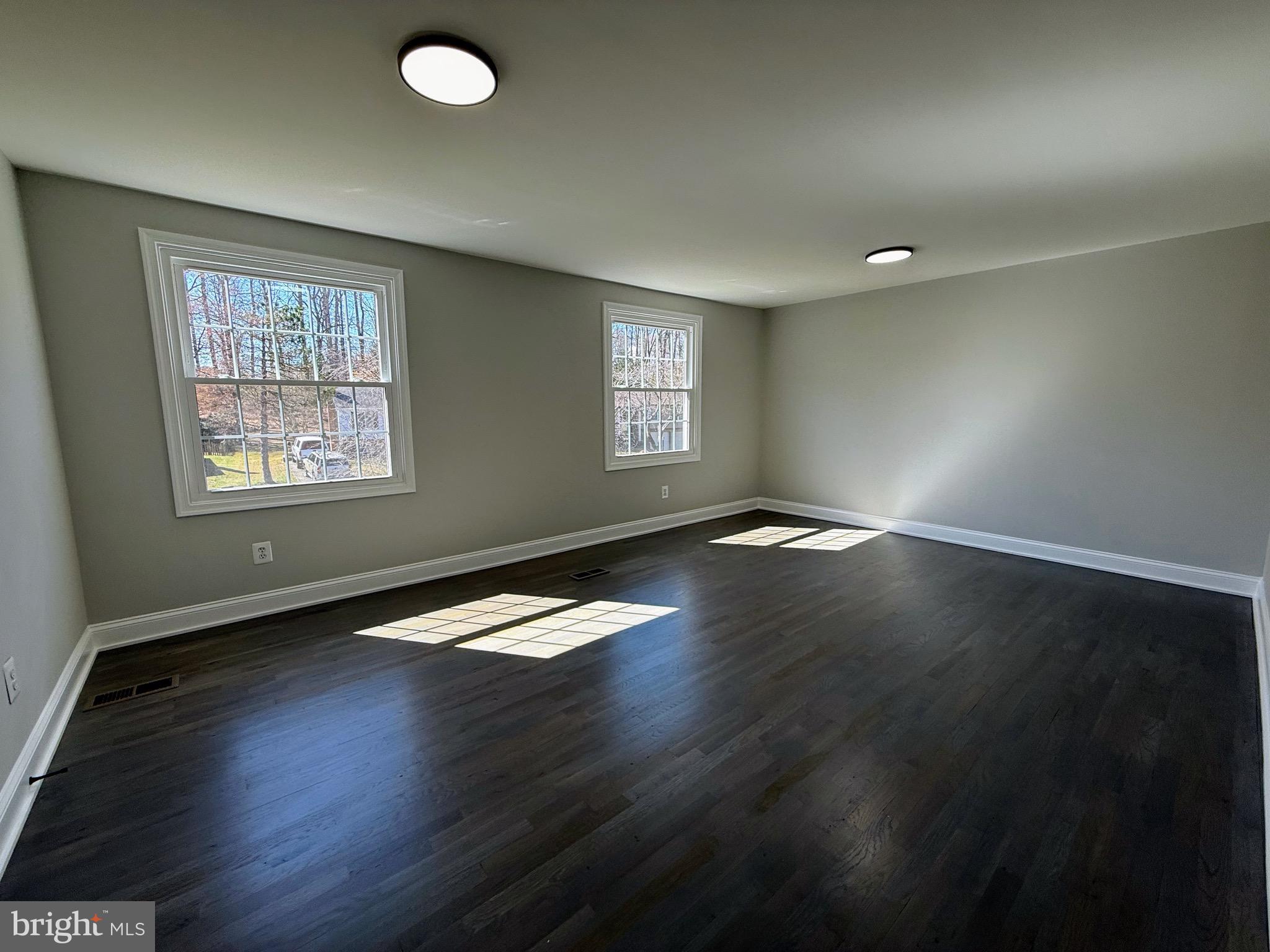 NEWPORT - Residential