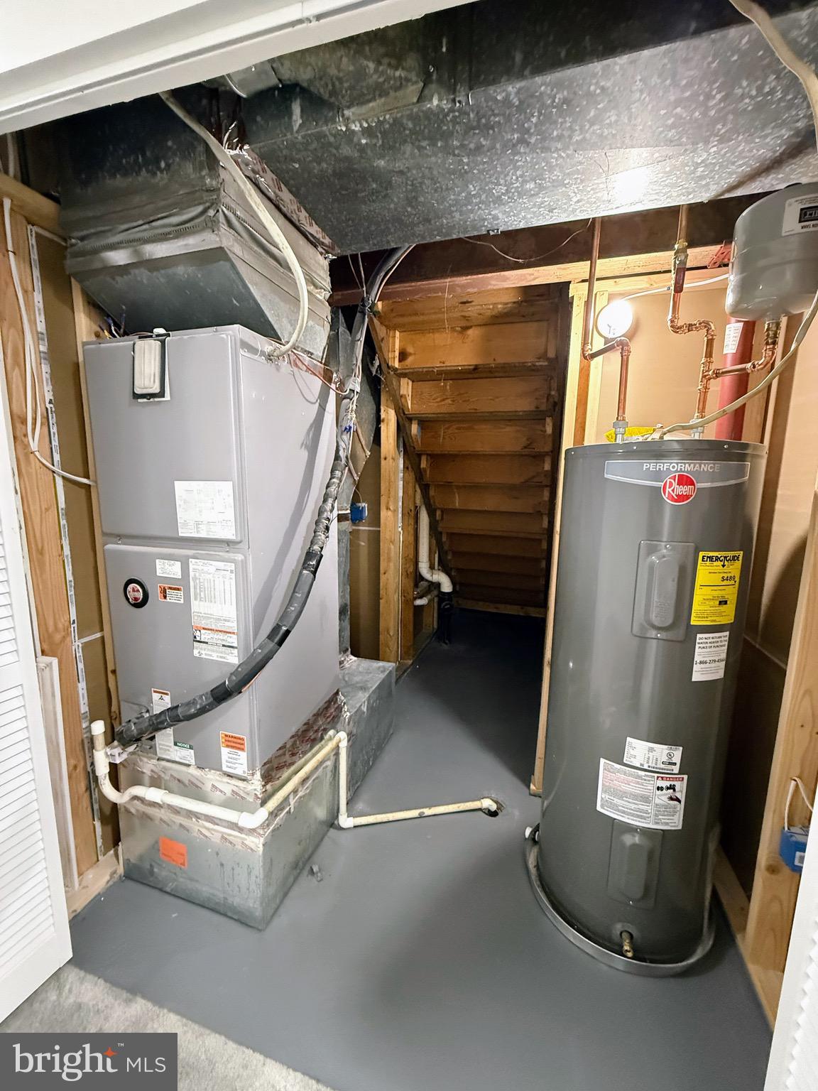 NEWPORT - Residential