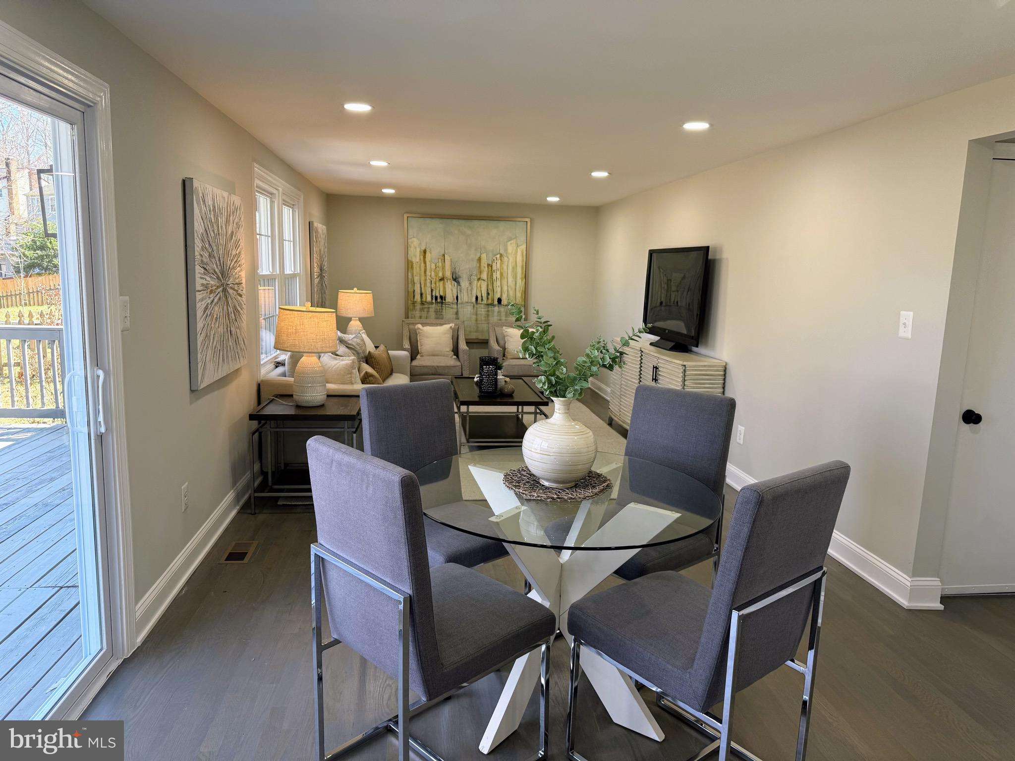 NEWPORT - Residential