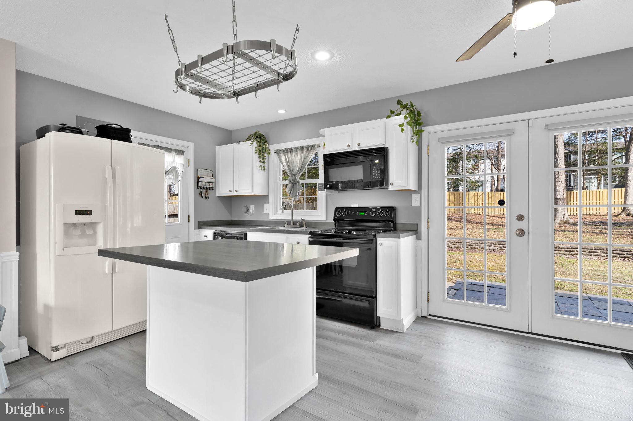 SPRING VALLEY - Residential