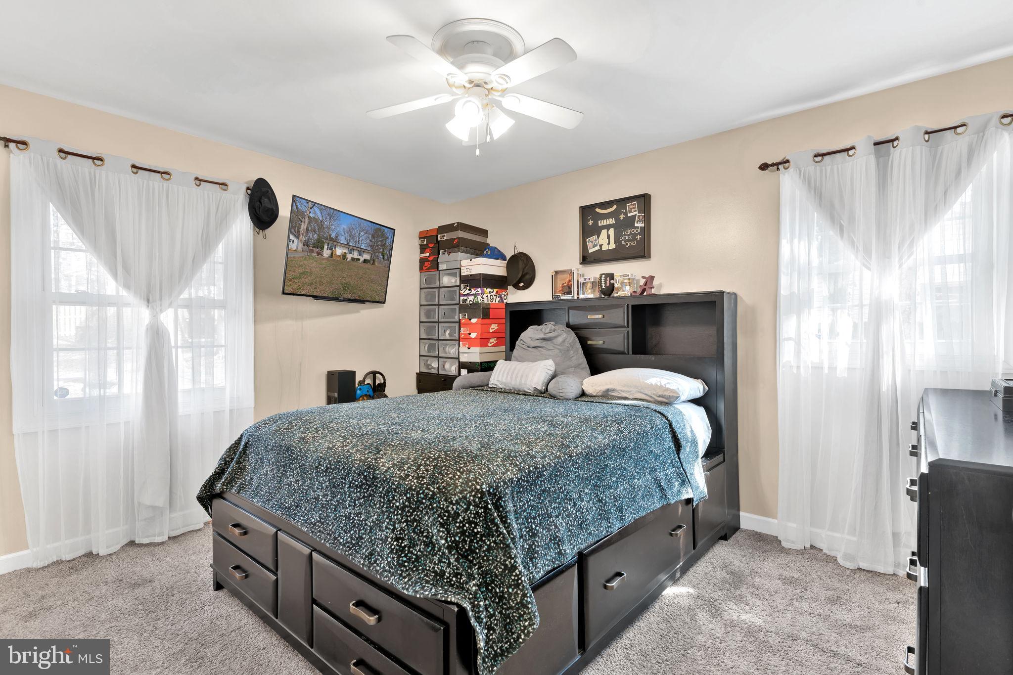 SPRING VALLEY - Residential