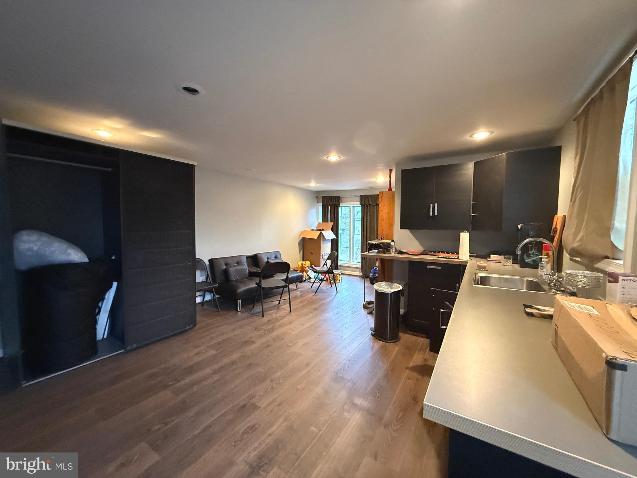 SPRING VALLEY - Residential