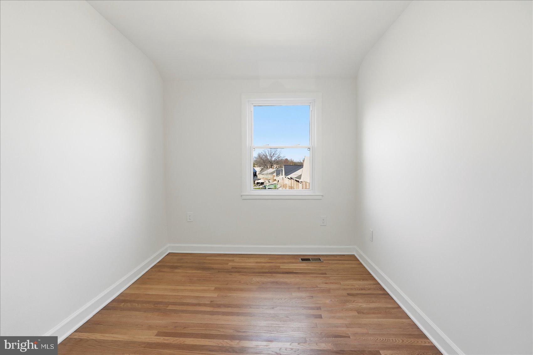 LOCH RAVEN - Residential