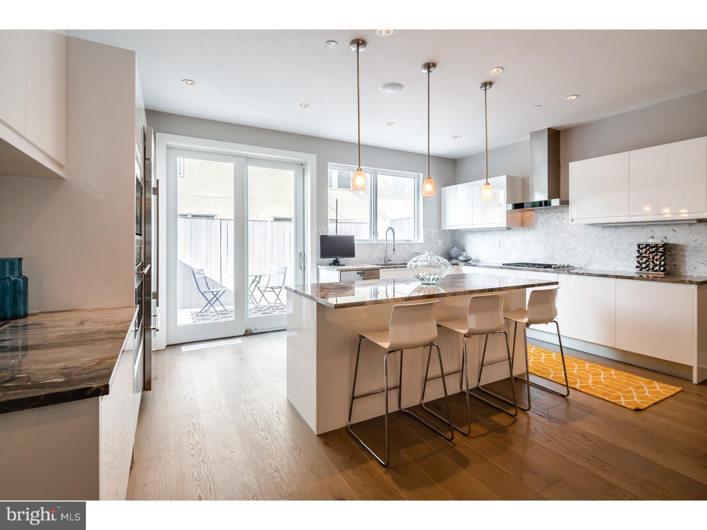 BELLA VISTA - Residential