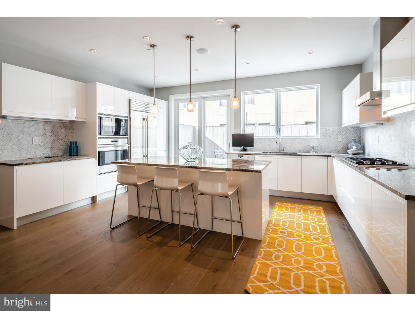 BELLA VISTA - Residential