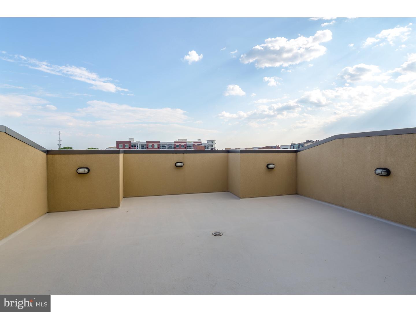 BELLA VISTA - Residential