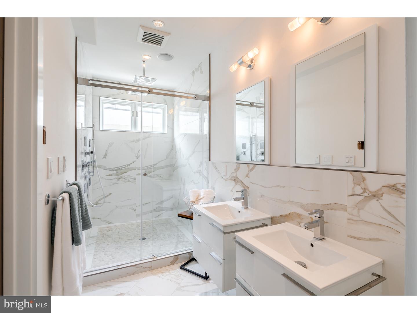 BELLA VISTA - Residential