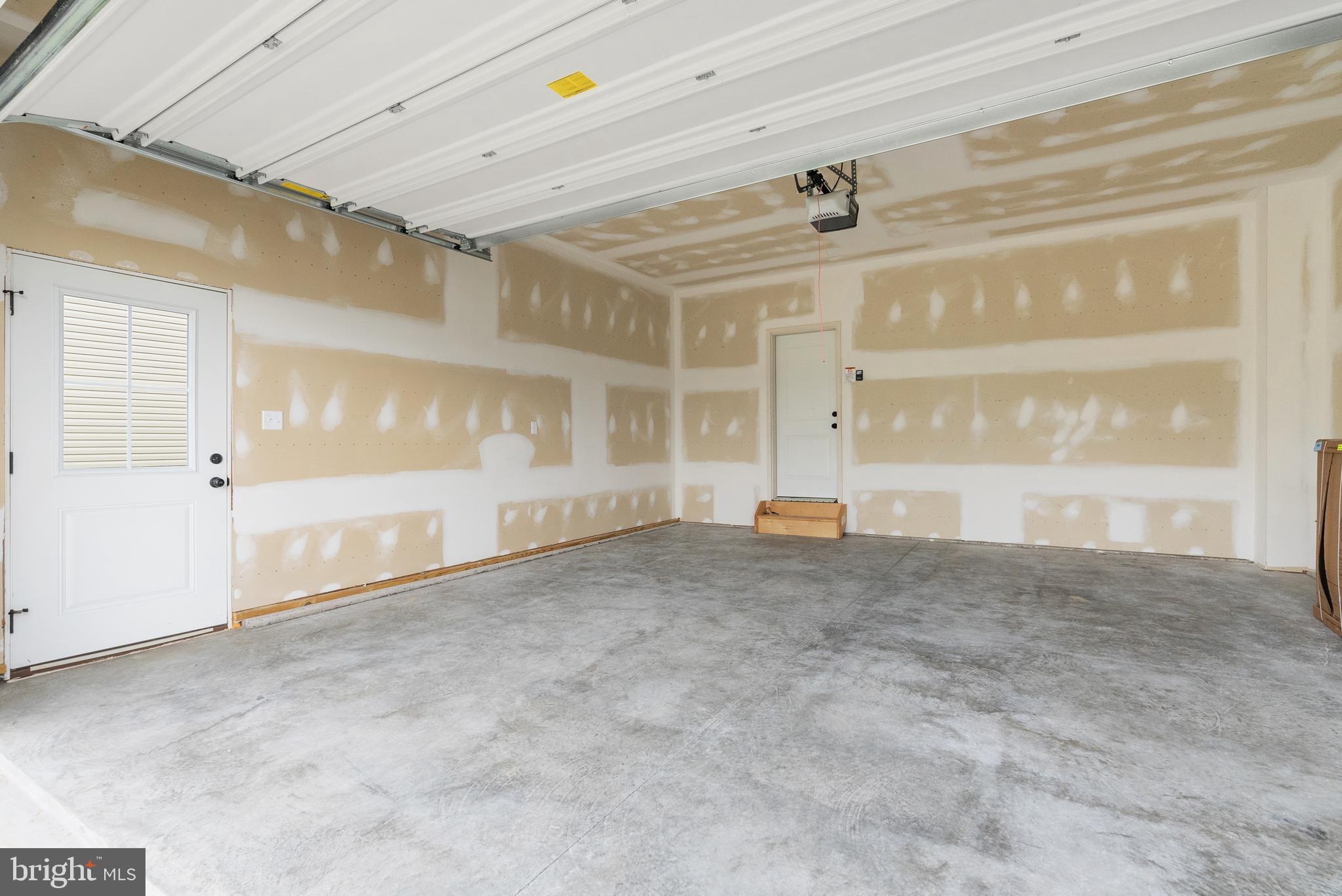 CAREFREE ACRES - Residential