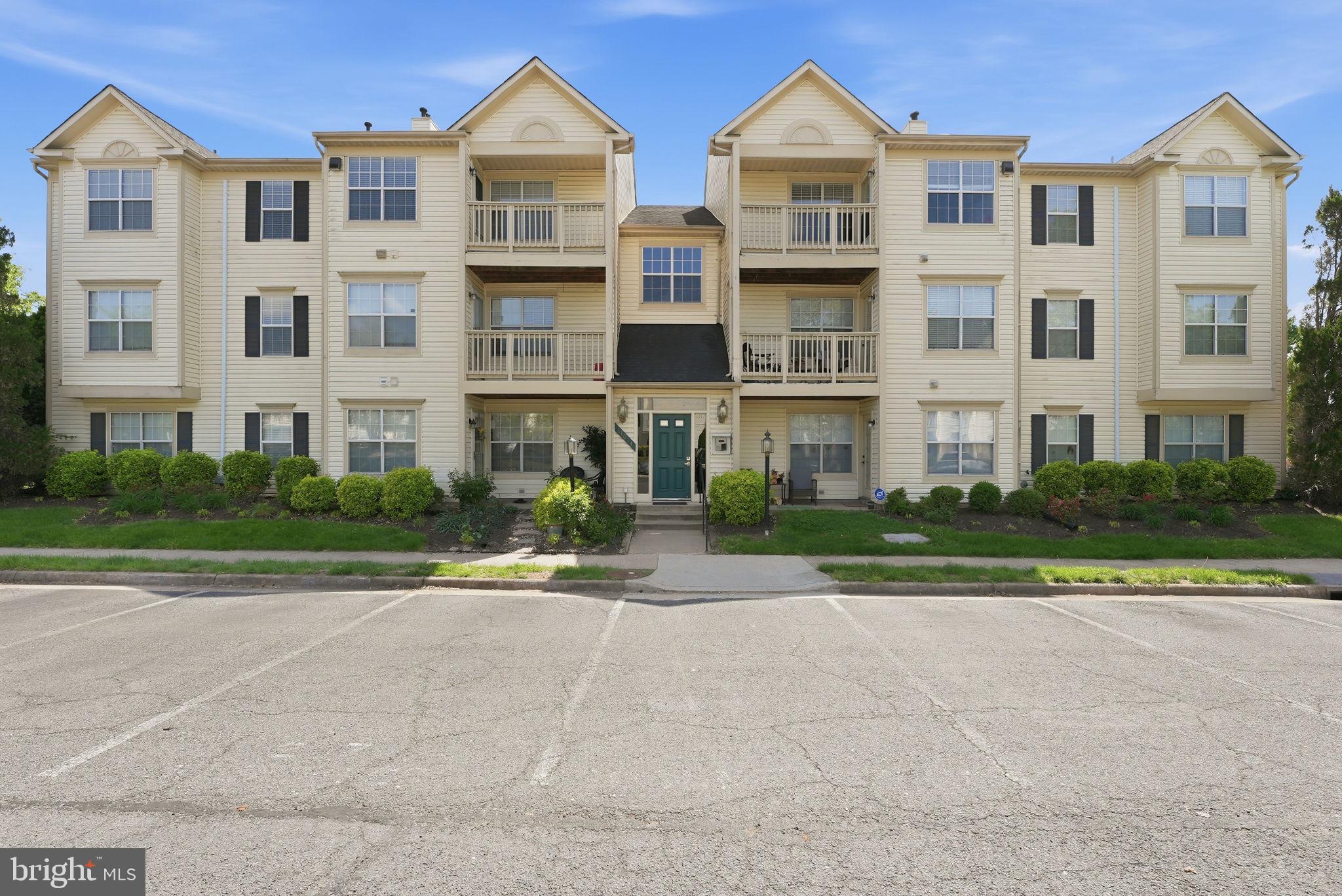 STRATFORD CONDOS - Residential