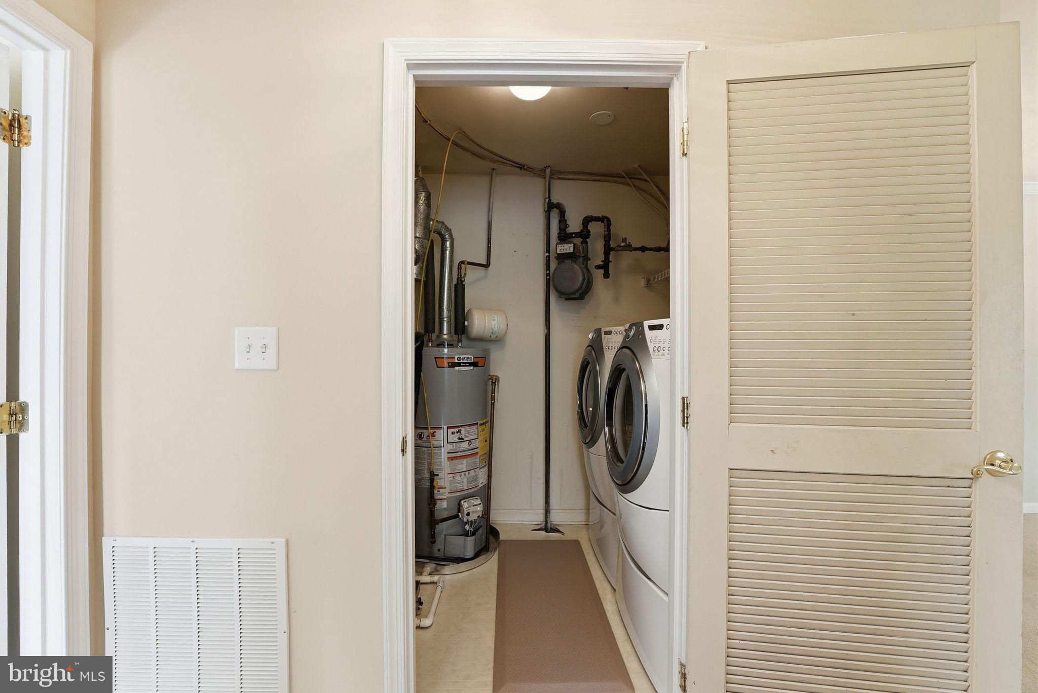 STRATFORD CONDOS - Residential