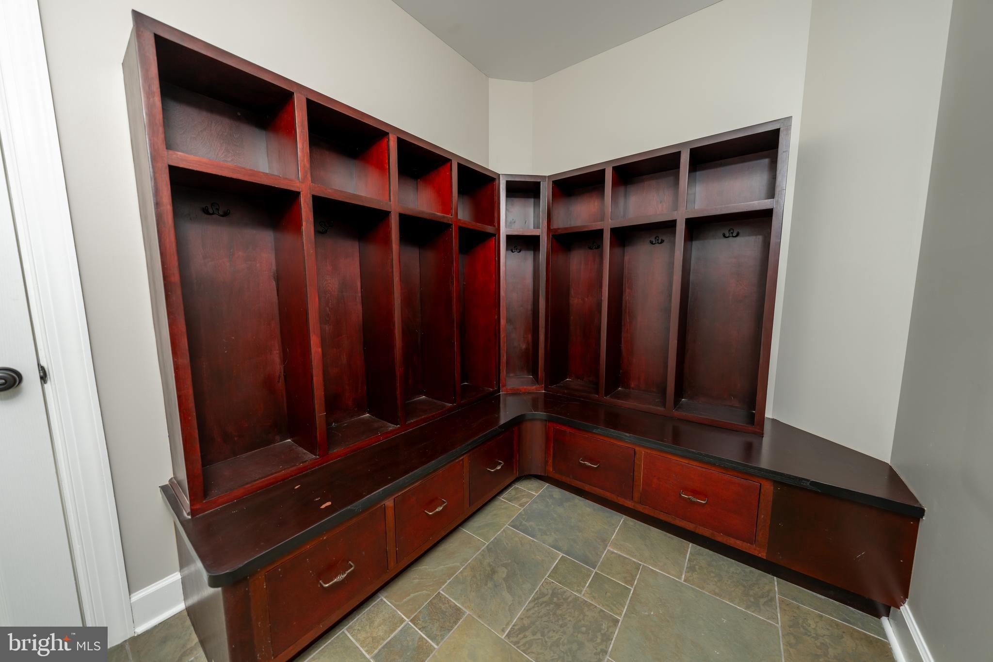 OAK VALLEY - Residential