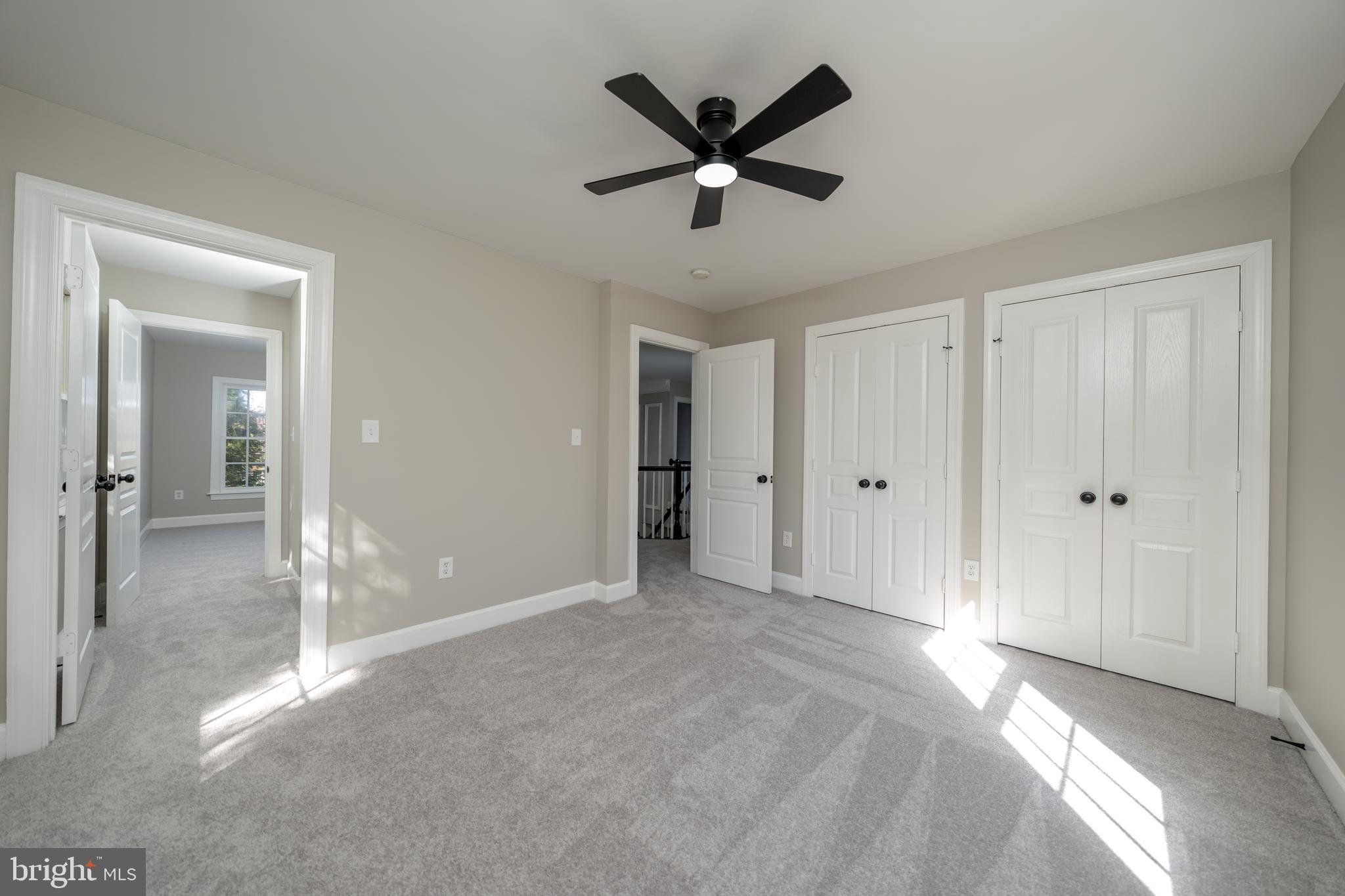 OAK VALLEY - Residential