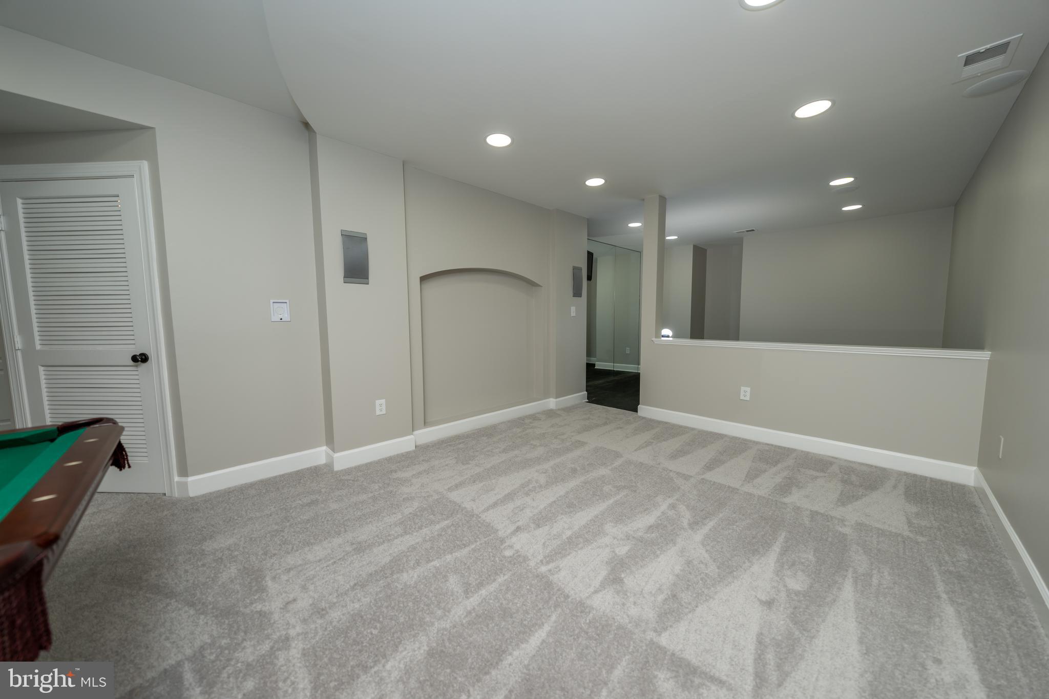 OAK VALLEY - Residential