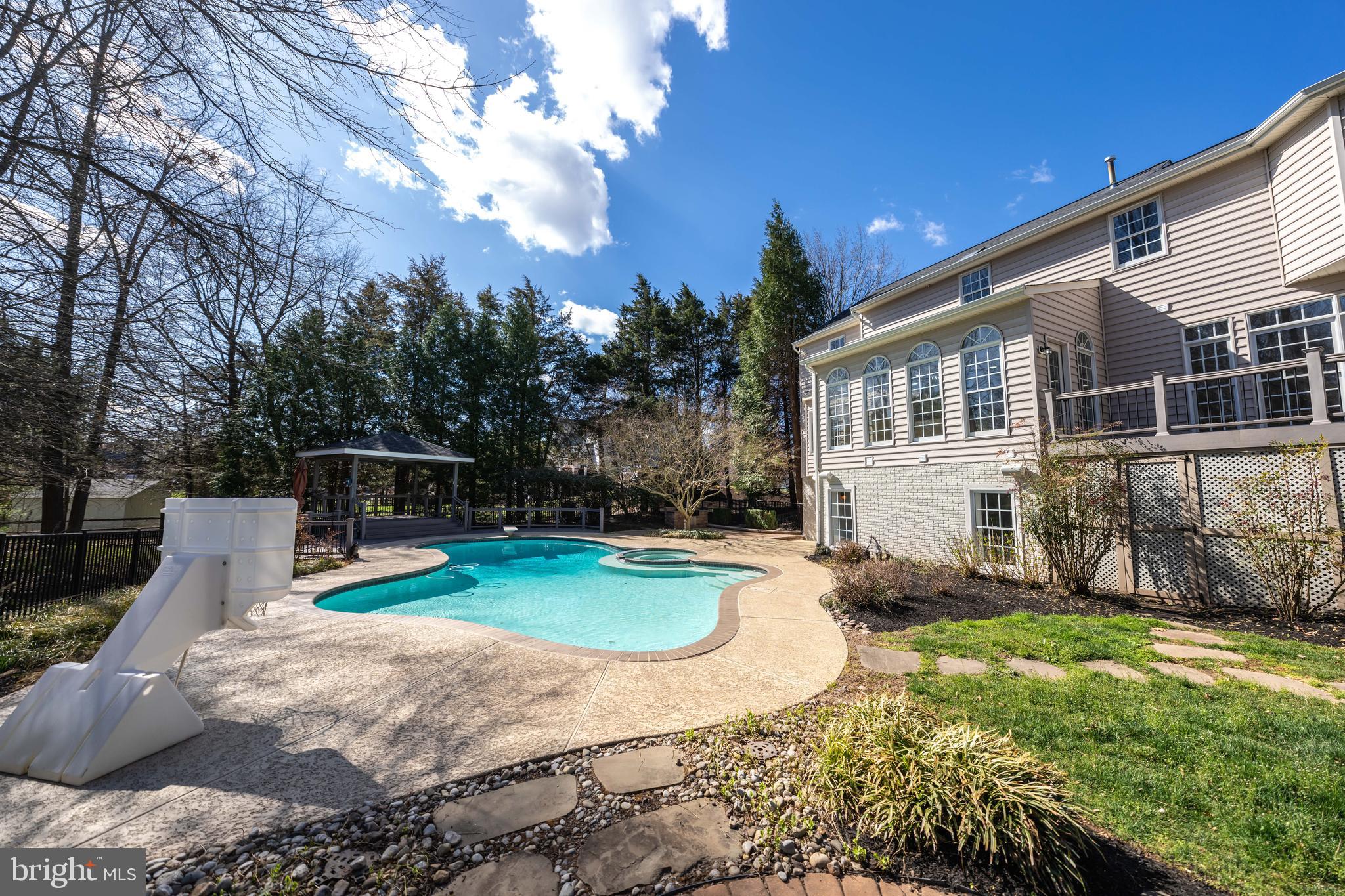 OAK VALLEY - Residential