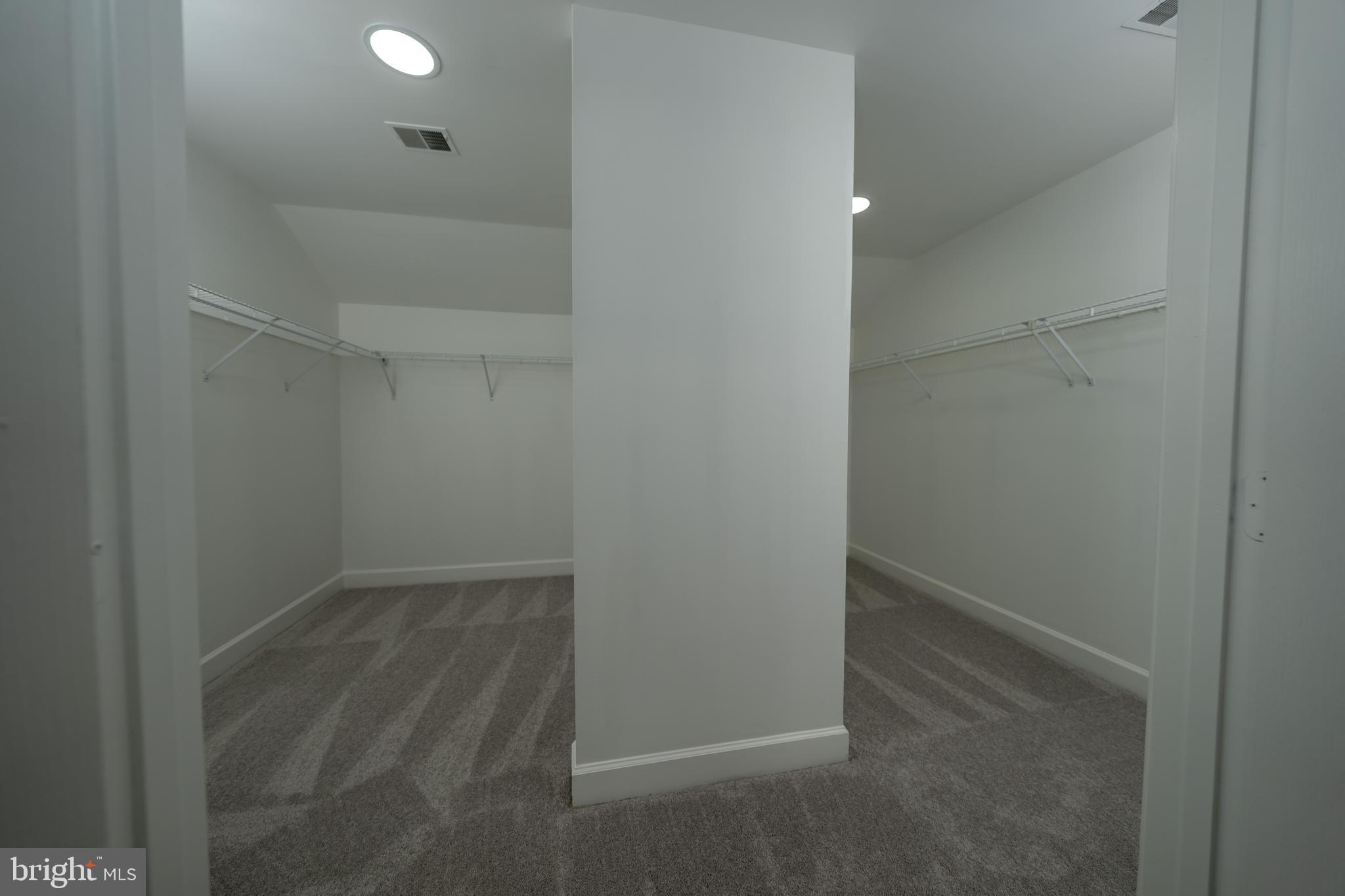 OAK VALLEY - Residential