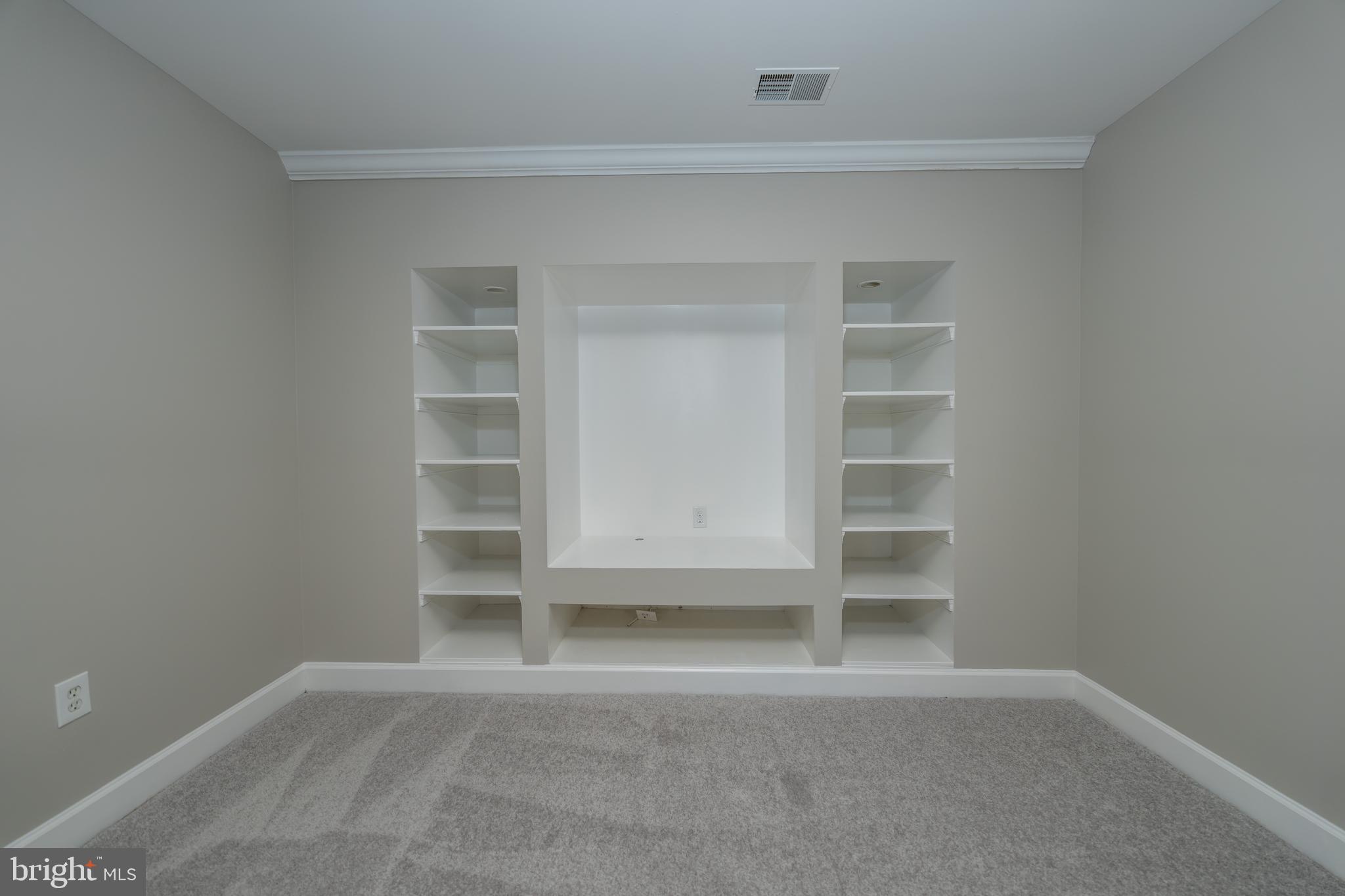 OAK VALLEY - Residential