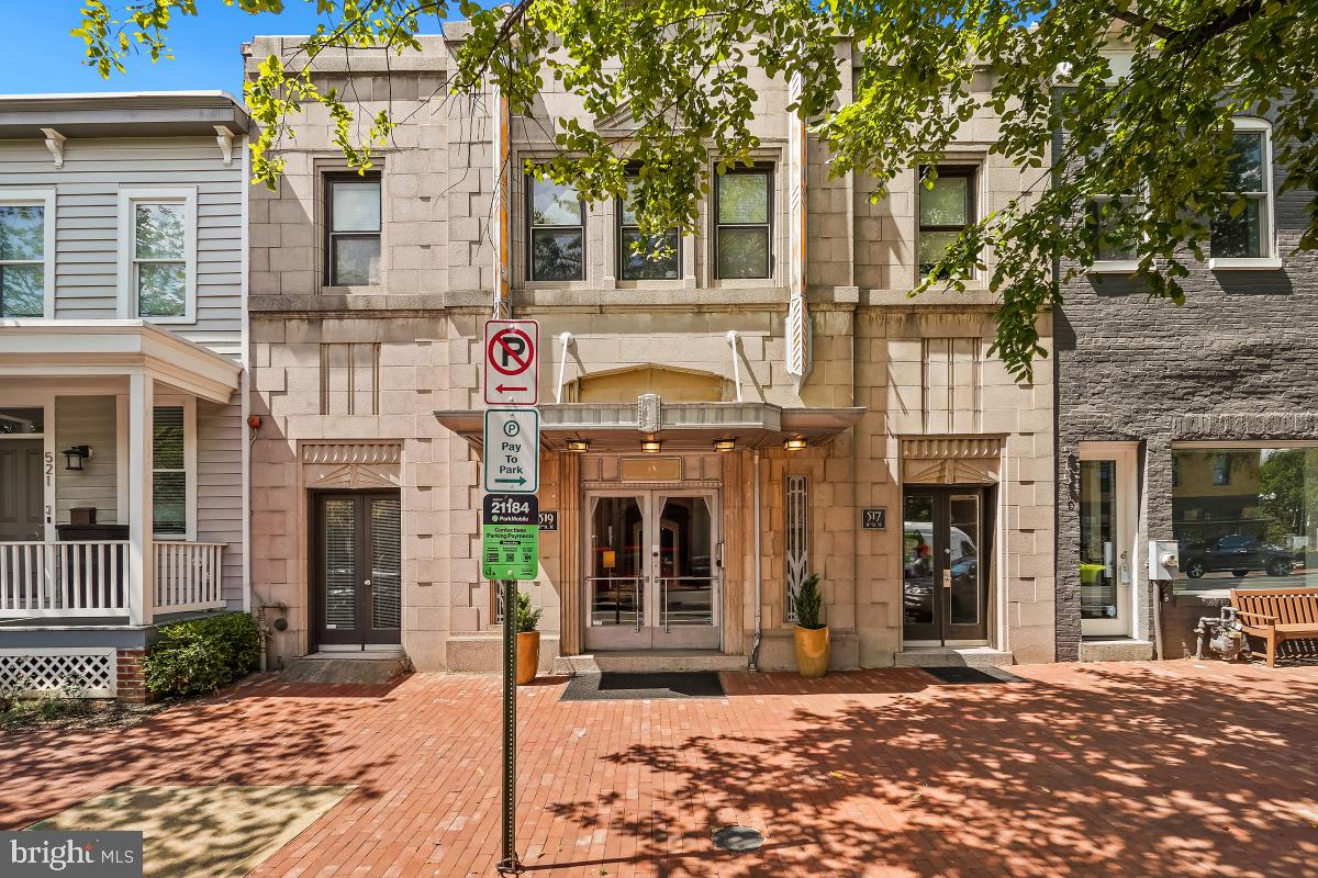 517-519 11TH STREET SE