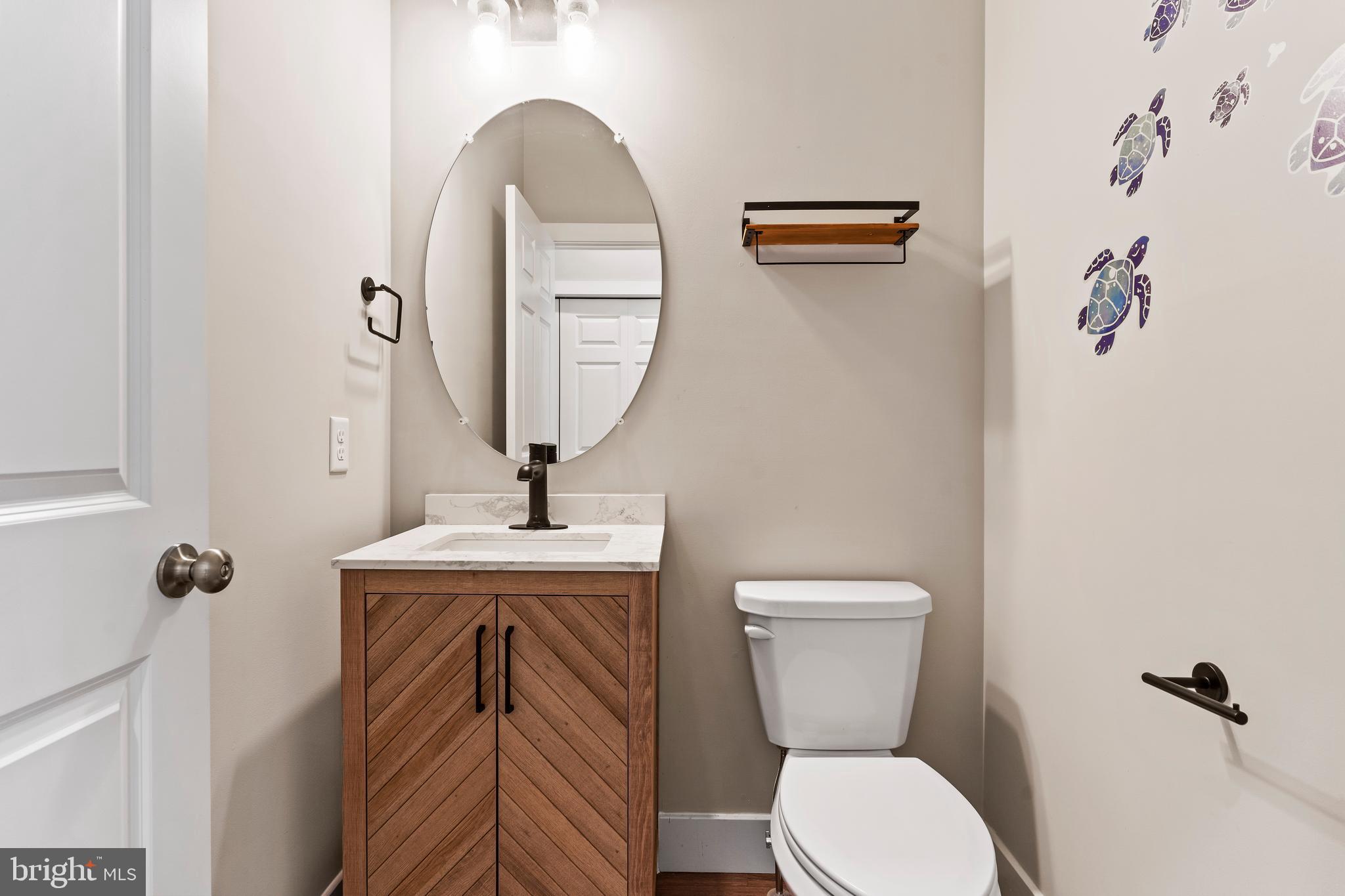 MADISON COURT - Residential