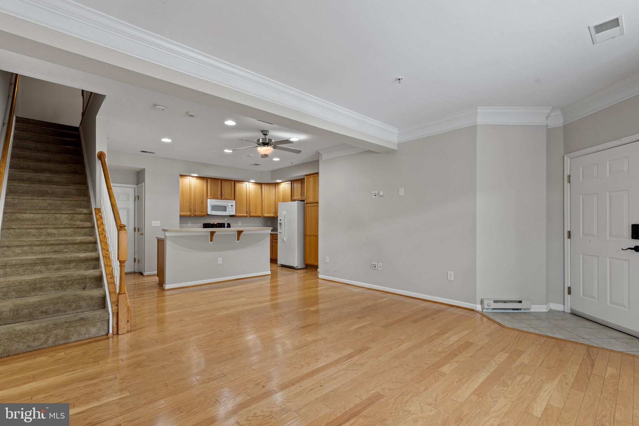 2221 IVY LANE G-9
