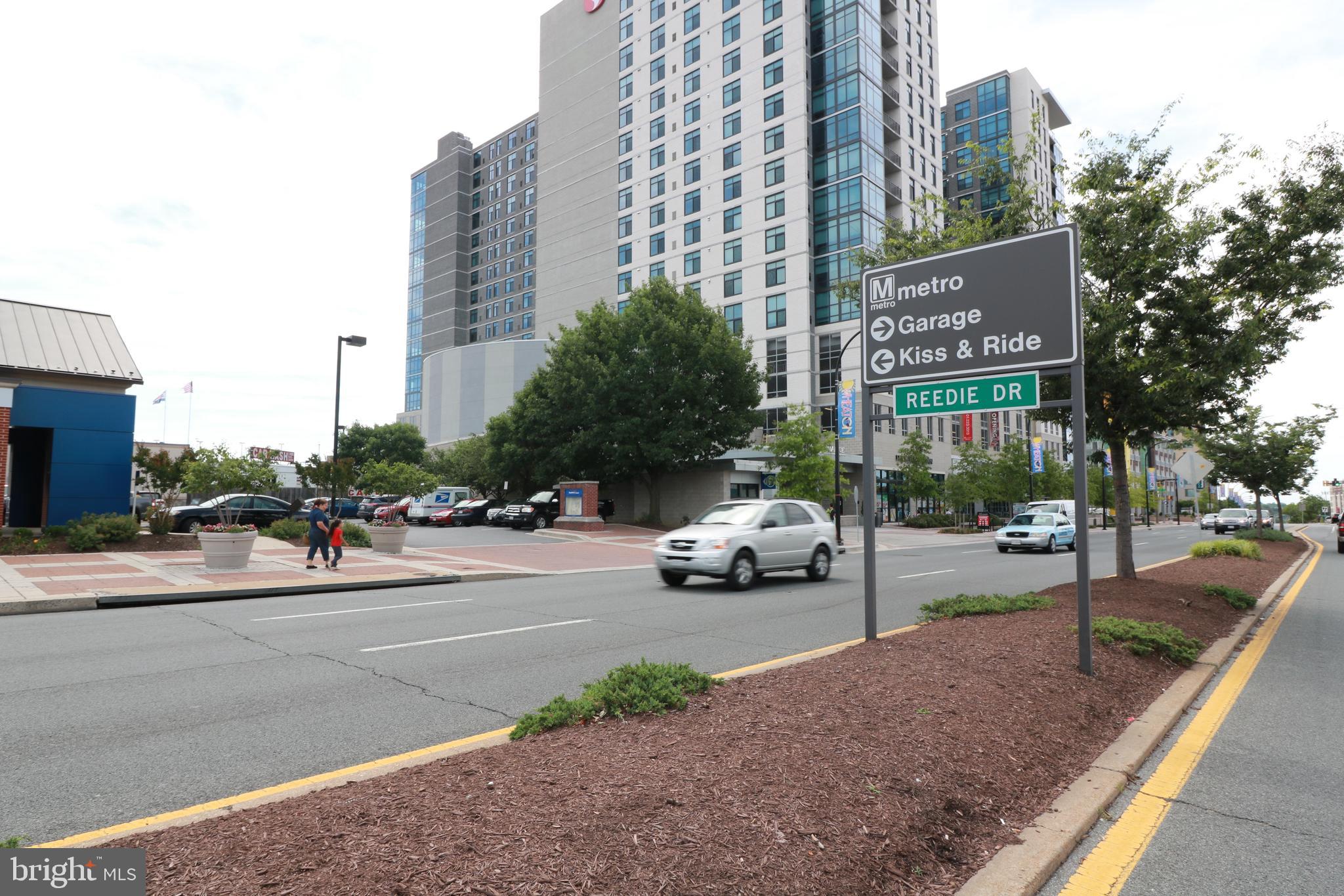 CARROLL KNOLLS - Residential Lease