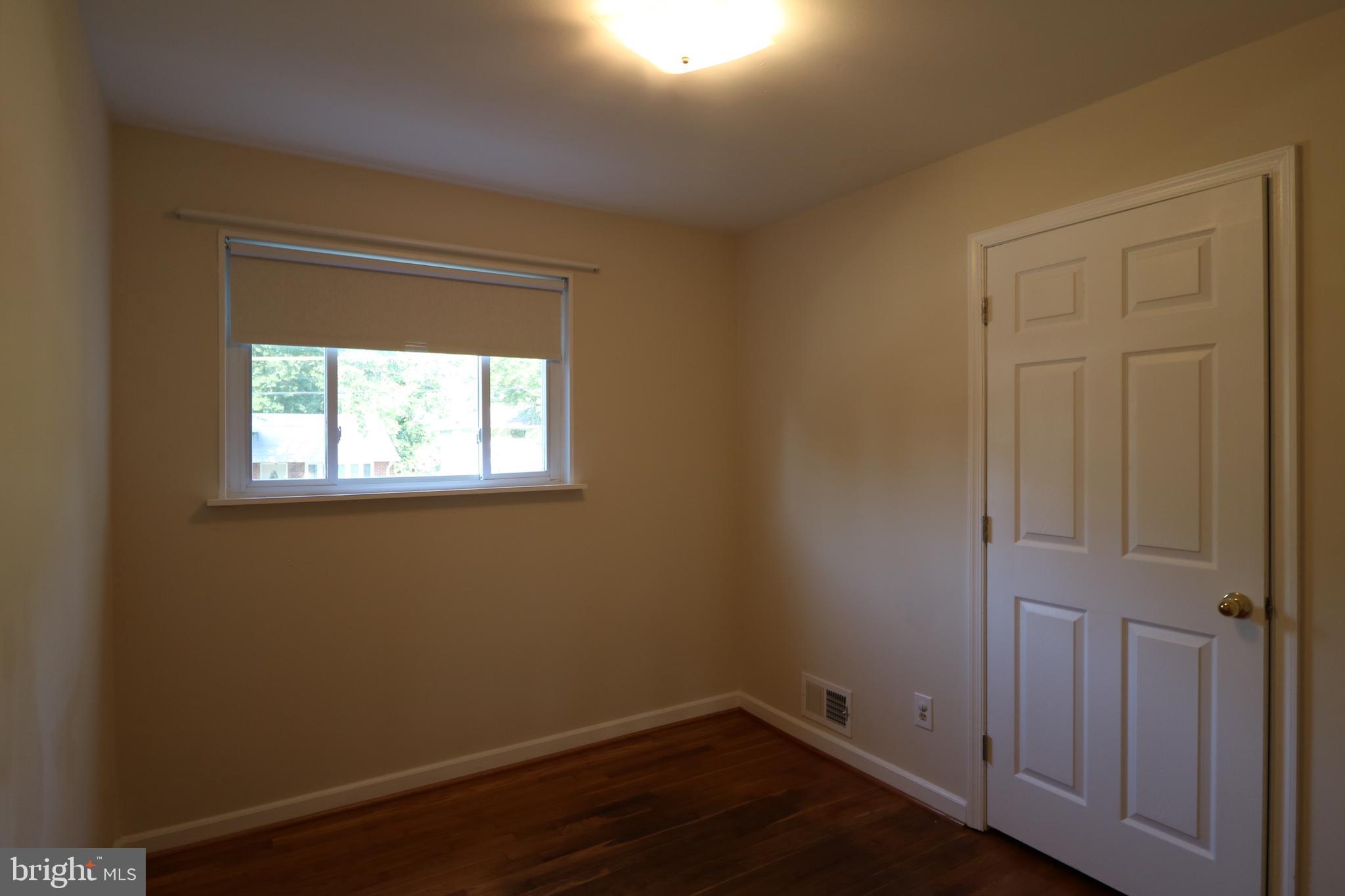 CARROLL KNOLLS - Residential Lease