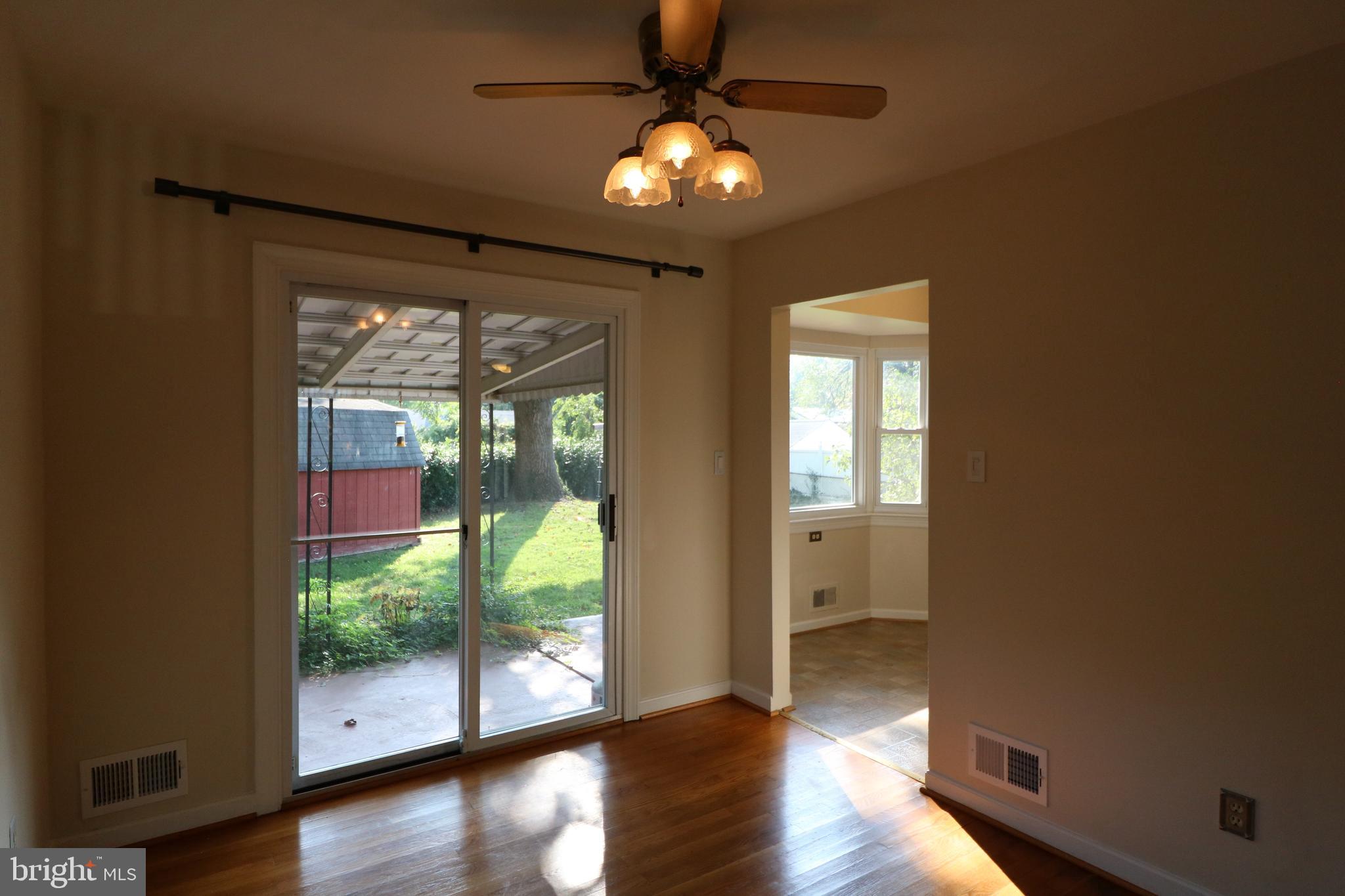 CARROLL KNOLLS - Residential Lease