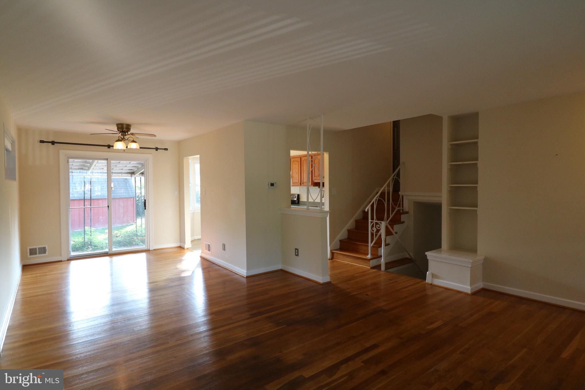 CARROLL KNOLLS - Residential Lease