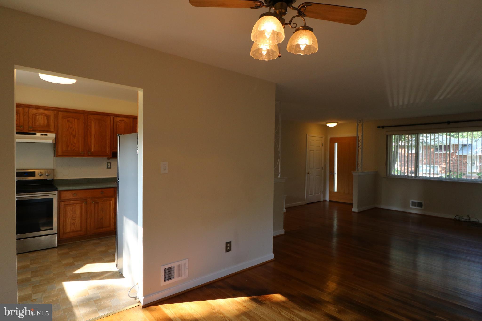 CARROLL KNOLLS - Residential Lease