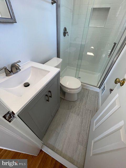 CARROLL KNOLLS - Residential Lease