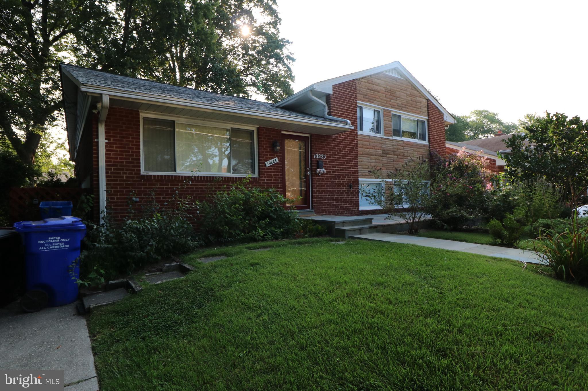 CARROLL KNOLLS - Residential Lease