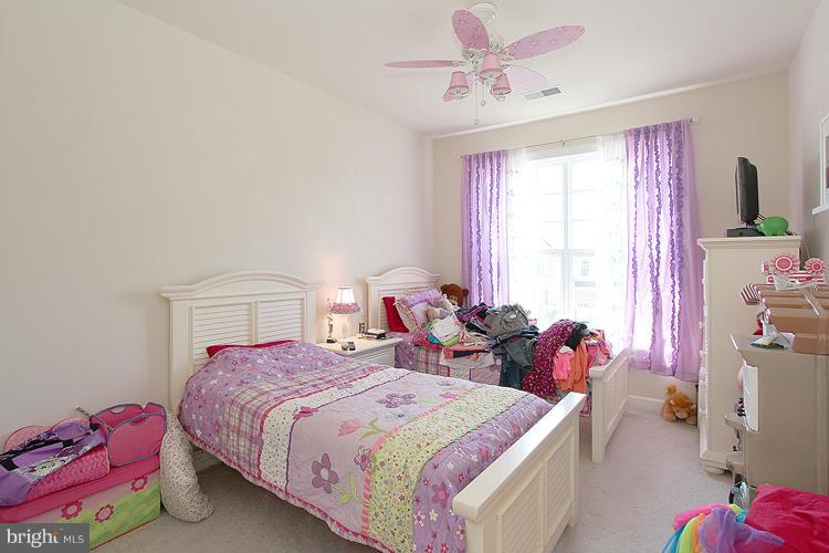 PORT POTOMAC - Residential