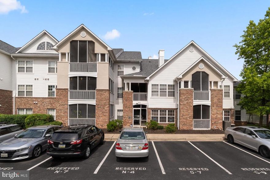 2 bedroom, 2 full bathroom condo. Full size washer and dryer in unit. En suite master bedroom with walk-in closet and access to screened-in porch. Sunroom with additional access to the porch. New LVT flooring throughout.  Freshly painted.  Updated bathrooms.  The bedrooms are located on opposite sides of the unit. Close access to highway and other amenities.