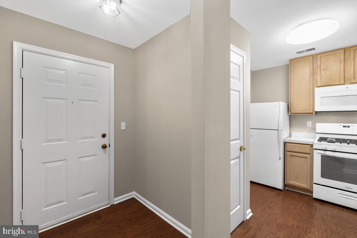 GREENBELT LAKE VILLAGE - Residential