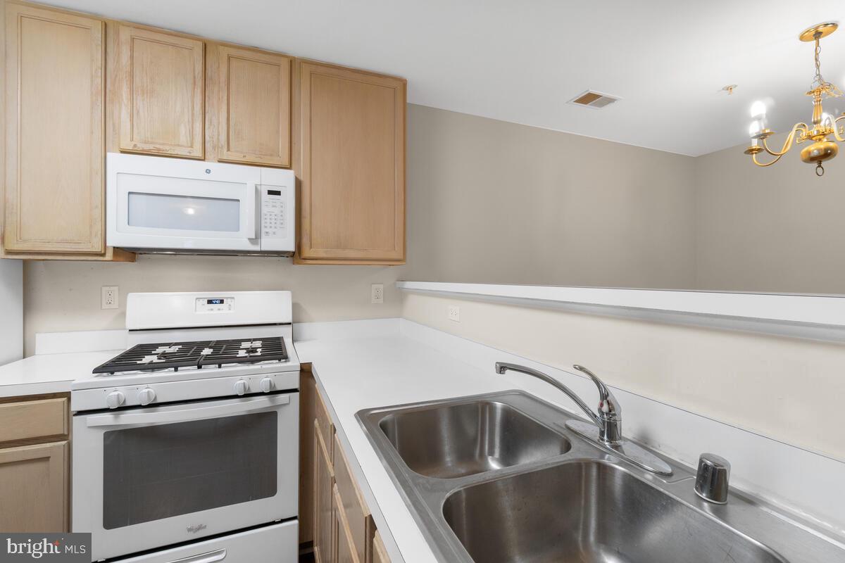 GREENBELT LAKE VILLAGE - Residential