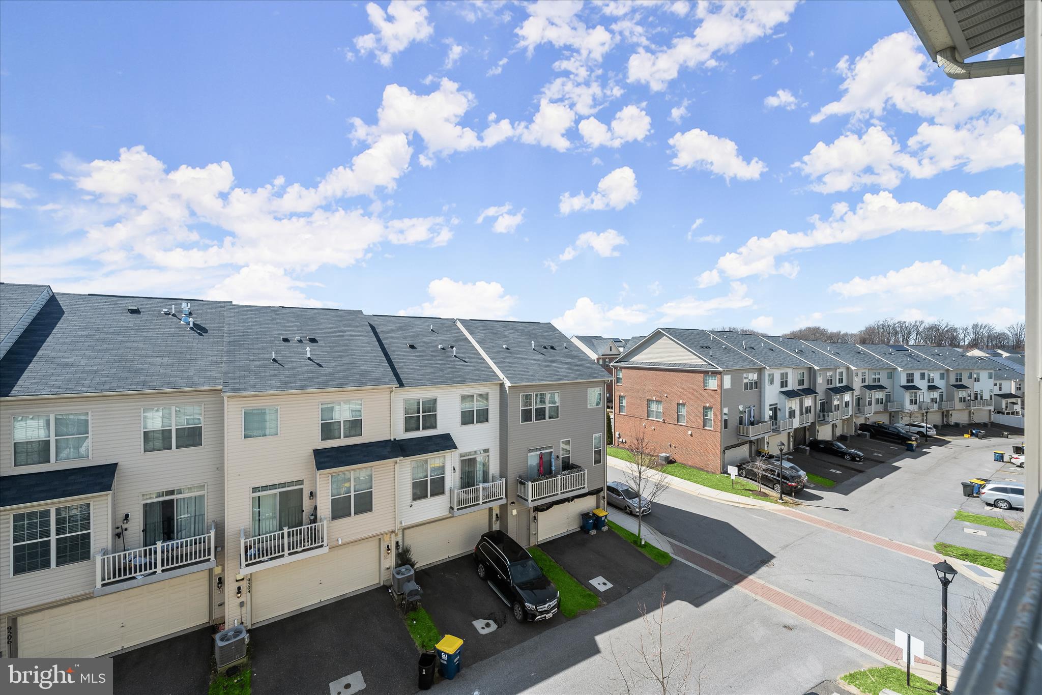 WOODMORE TOWNE CENTRE - Residential Lease