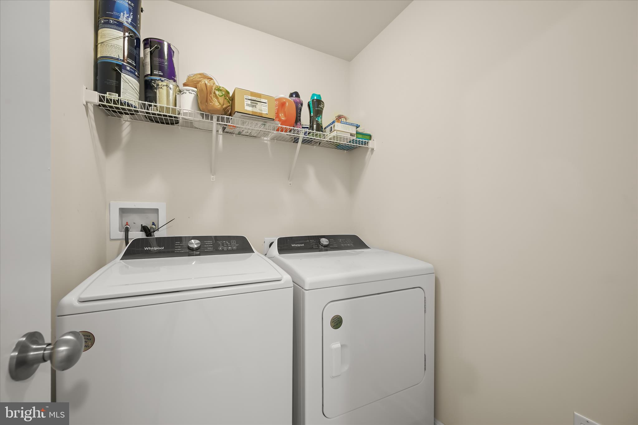 WOODMORE TOWNE CENTRE - Residential Lease