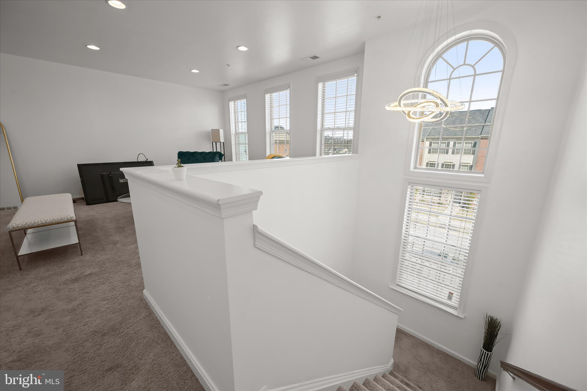 WOODMORE TOWNE CENTRE - Residential Lease