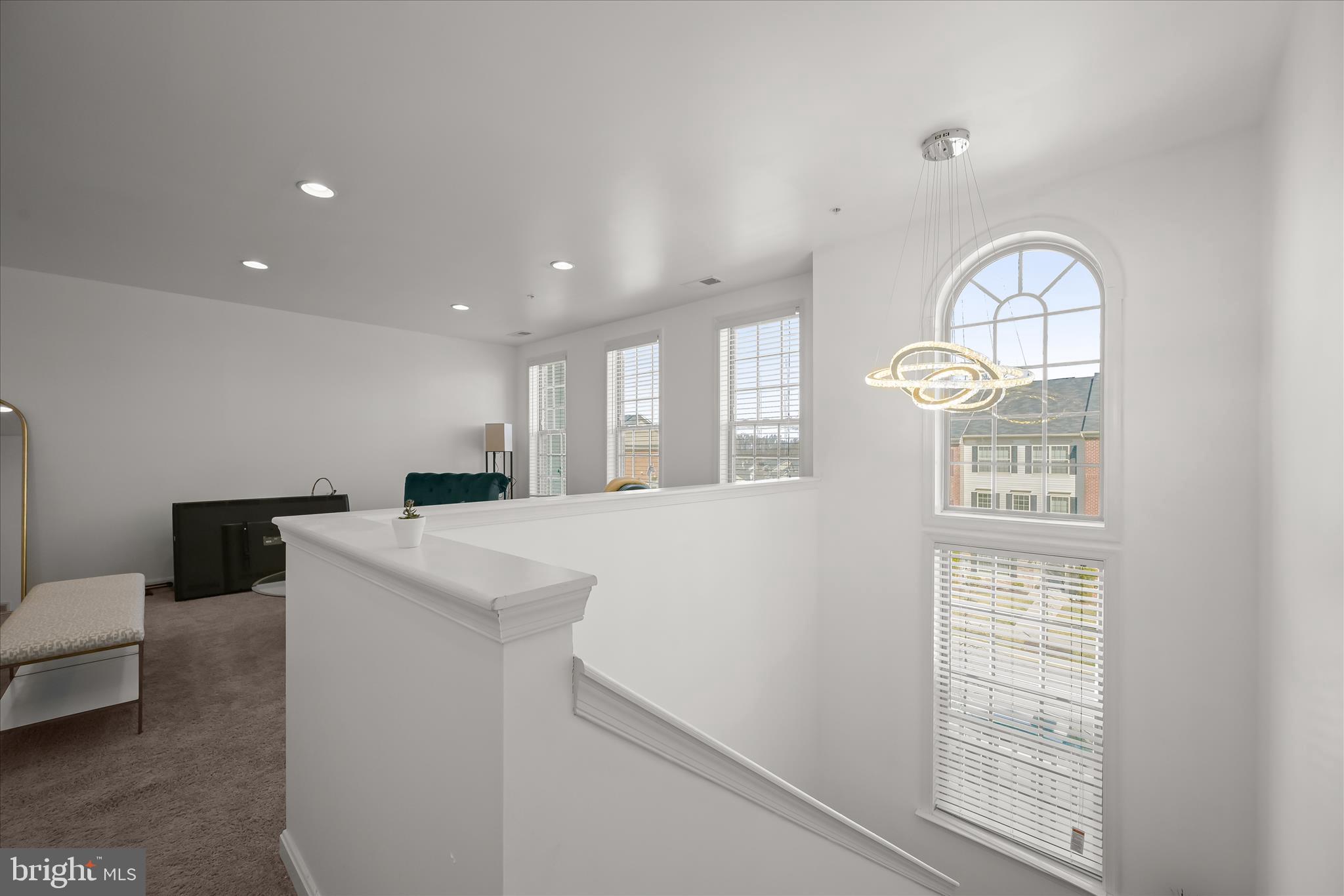 WOODMORE TOWNE CENTRE - Residential Lease