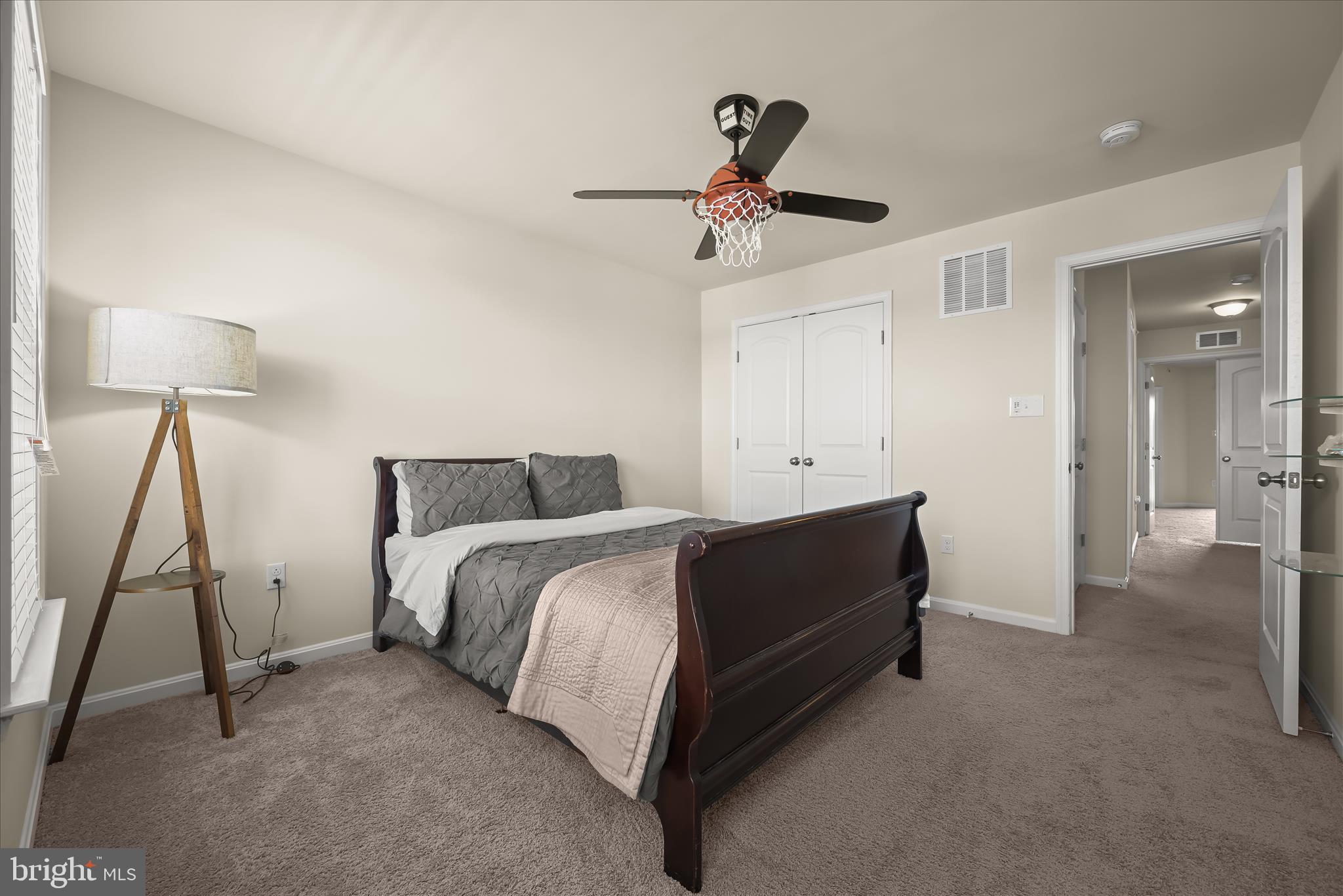 WOODMORE TOWNE CENTRE - Residential Lease