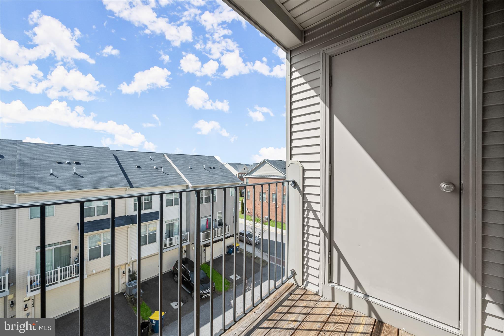 WOODMORE TOWNE CENTRE - Residential Lease