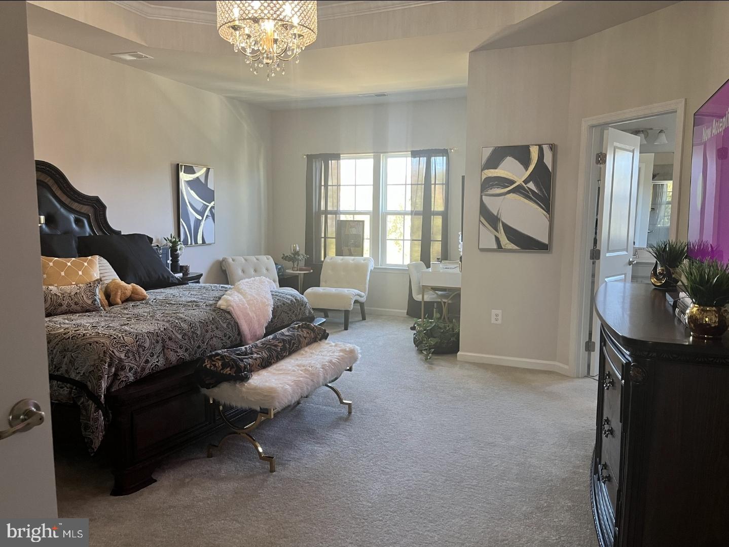 INDEPENDENCE SQUARE - Residential Lease